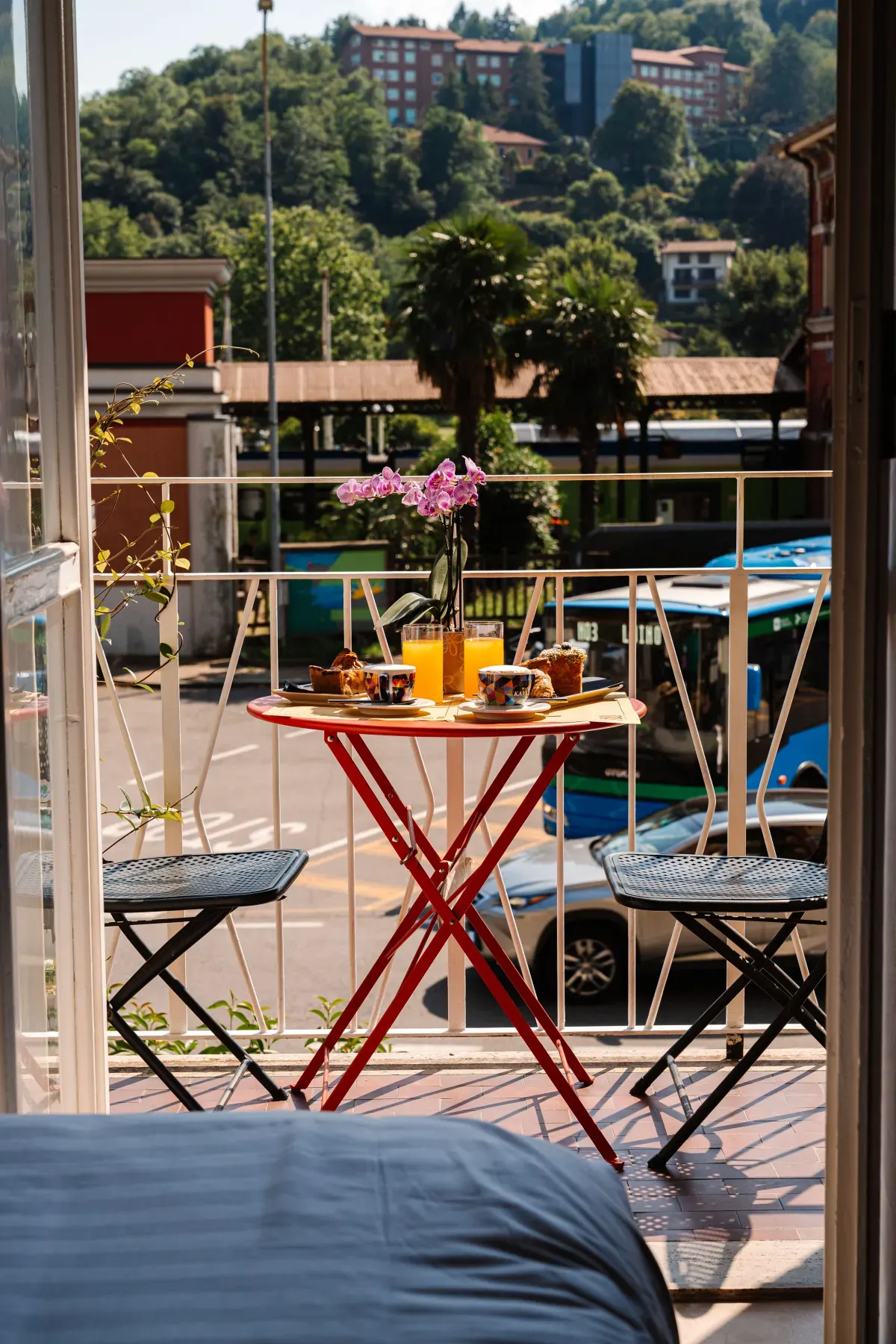 Breakfast served on the balcony of a room at the I Baldi guesthouse